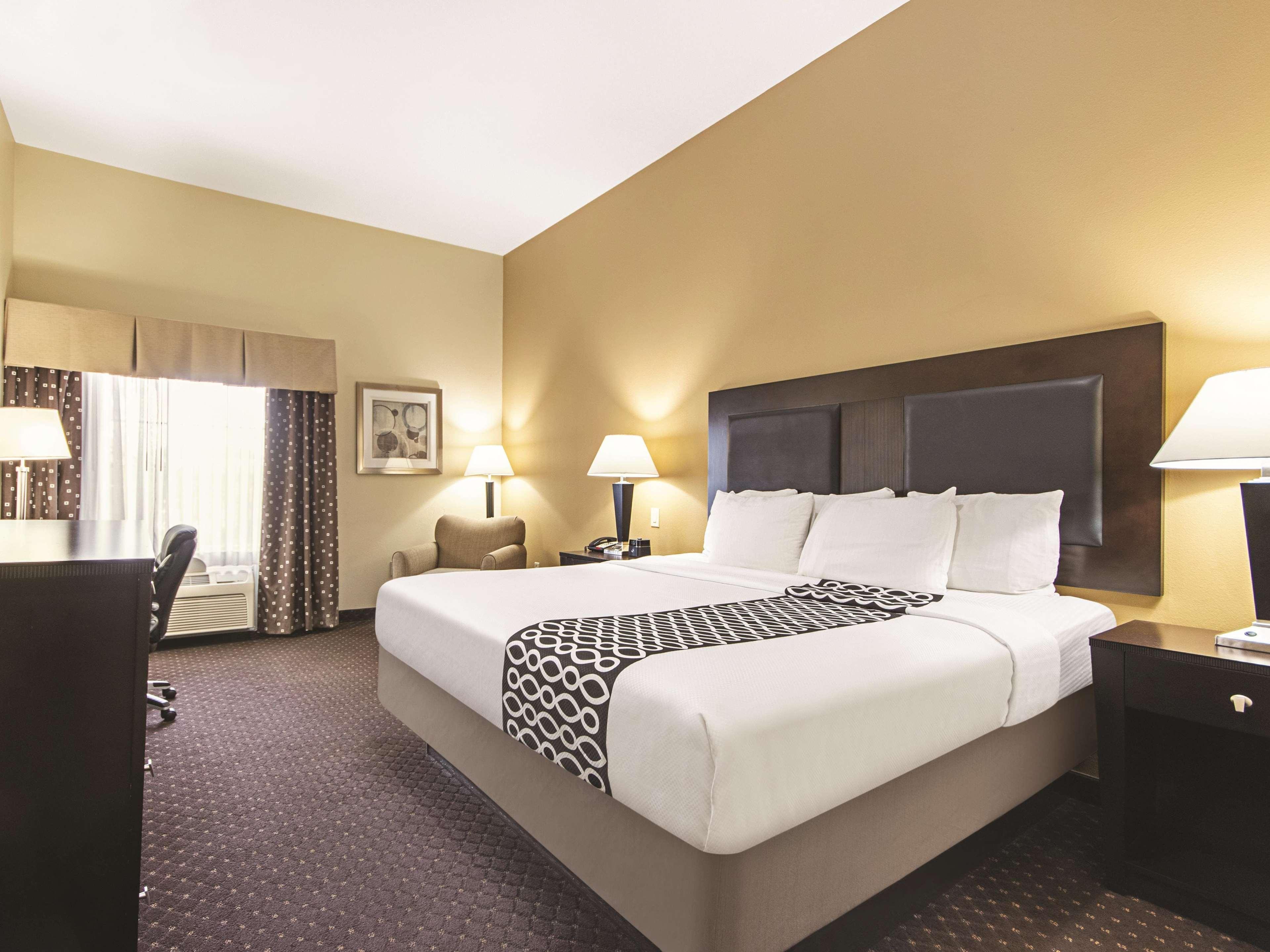 La Quinta By Wyndham Houston New Caney Exterior foto