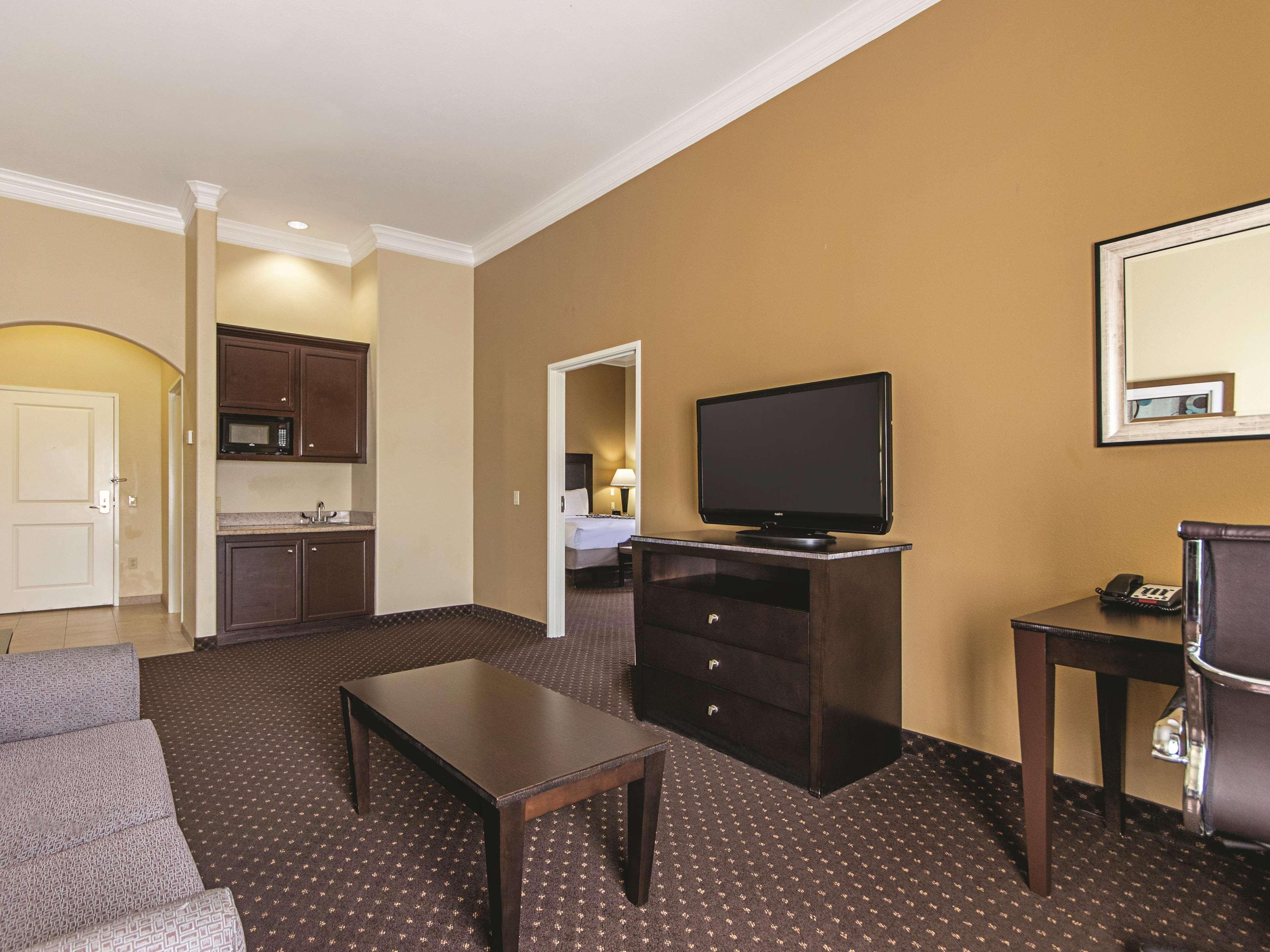 La Quinta By Wyndham Houston New Caney Exterior foto
