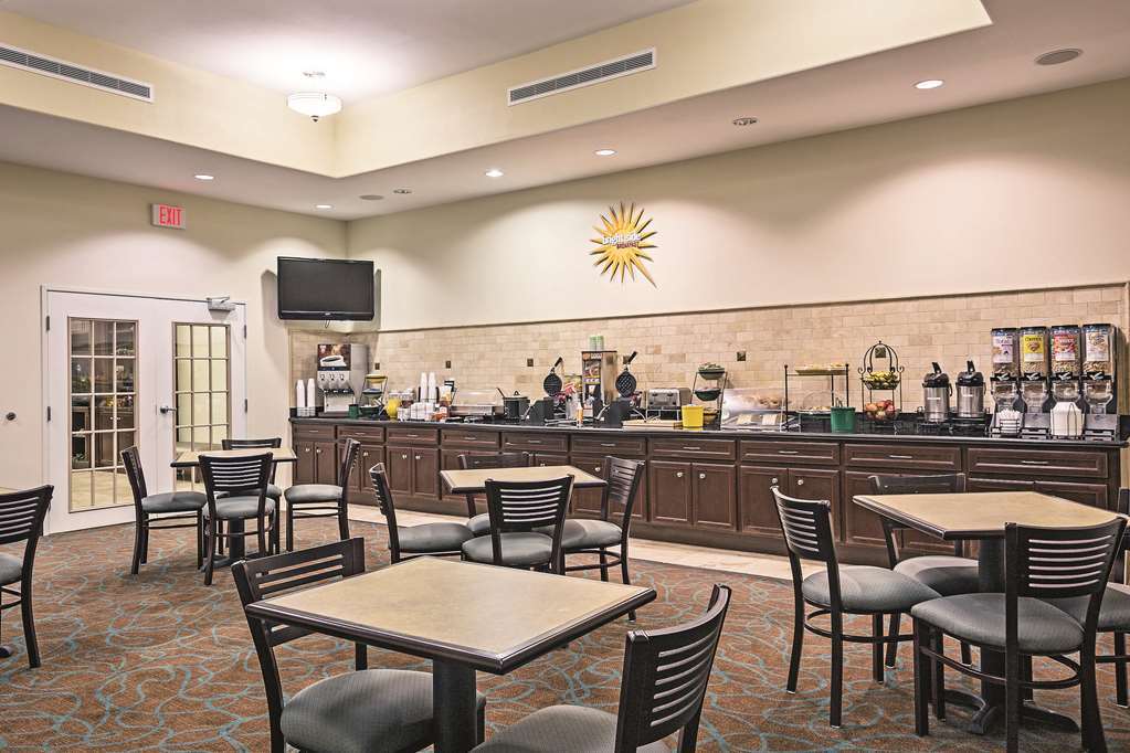 La Quinta By Wyndham Houston New Caney Restaurante foto