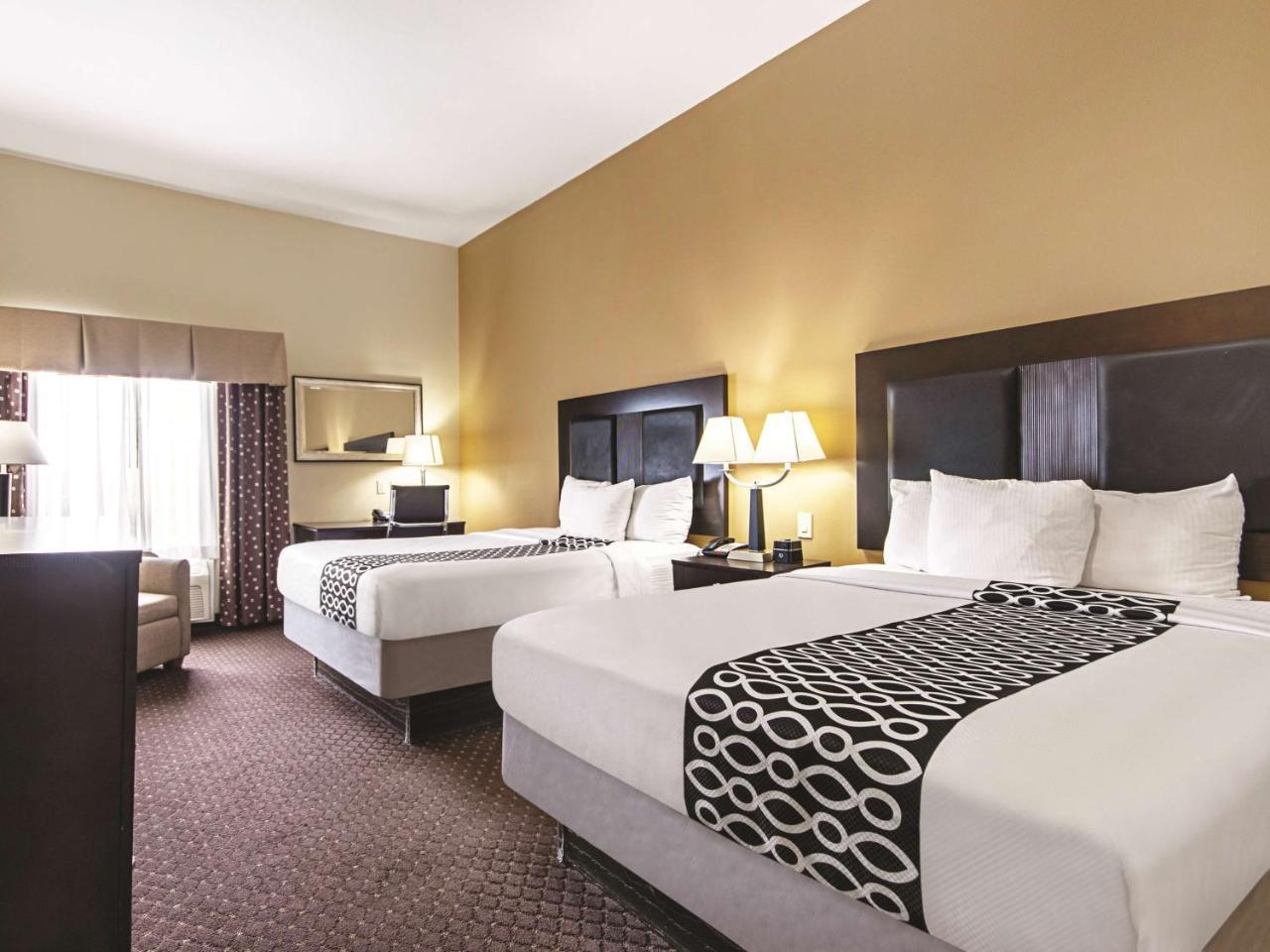 La Quinta By Wyndham Houston New Caney Exterior foto